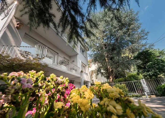 Bed & Breakfast Due Giardini 3*