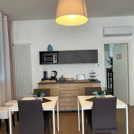 Due Giardini فندق مبيت وإفطار بادوفا