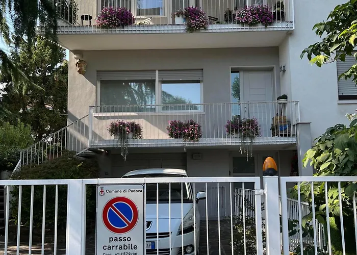 Due Giardini 3* Padua